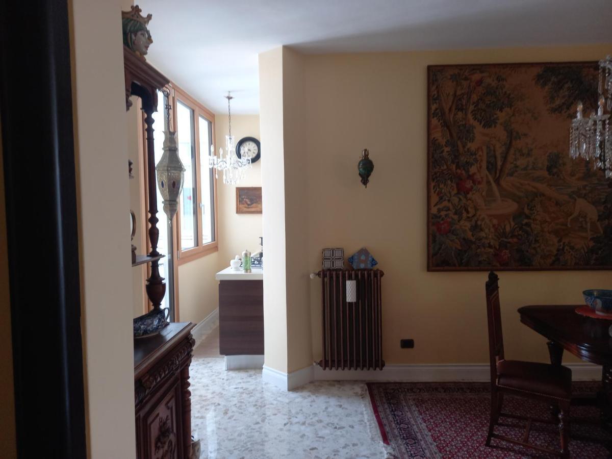 Confortevole Bari Extérieur photo