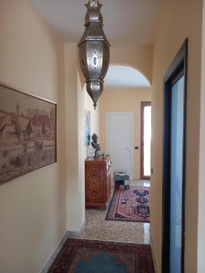 Confortevole Bari Extérieur photo