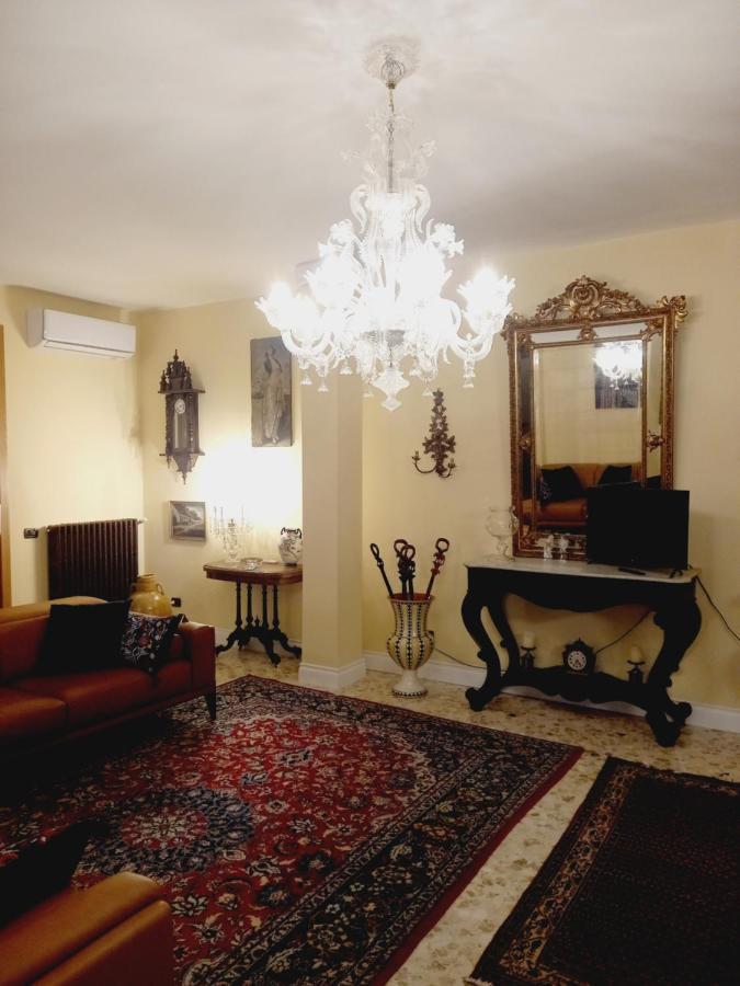 Confortevole Bari Extérieur photo