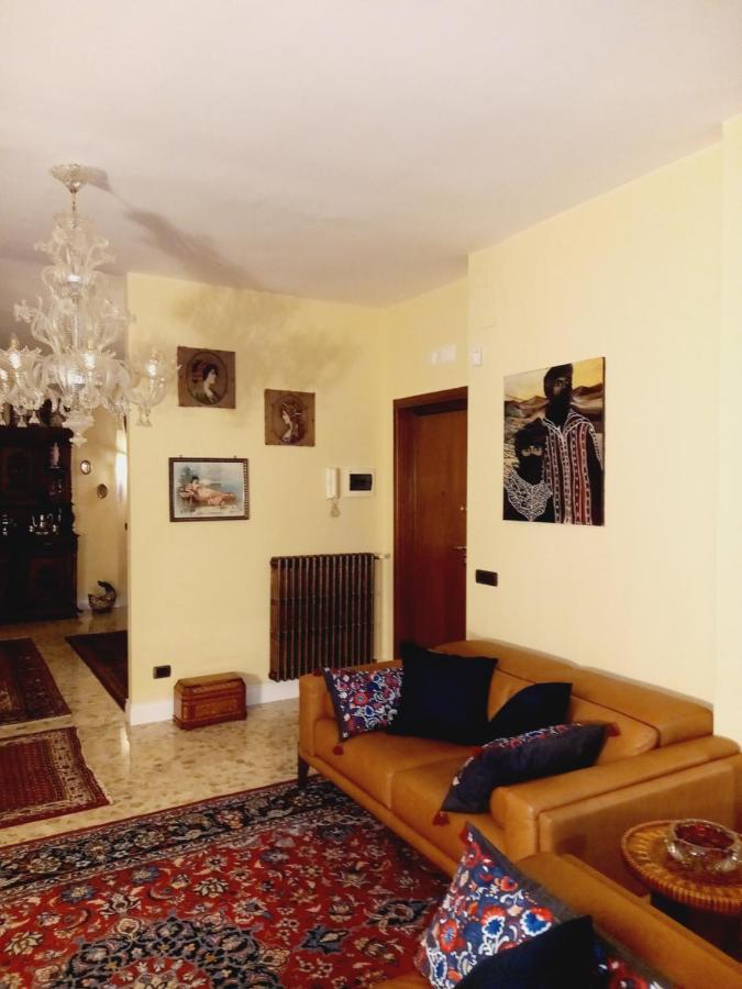 Confortevole Bari Extérieur photo