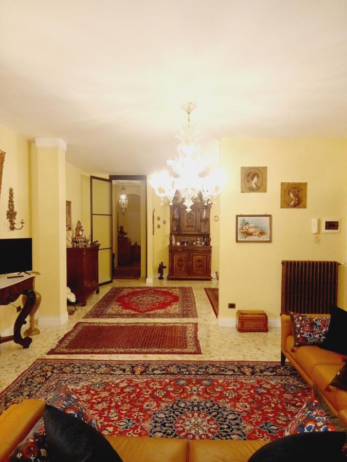 Confortevole Bari Extérieur photo